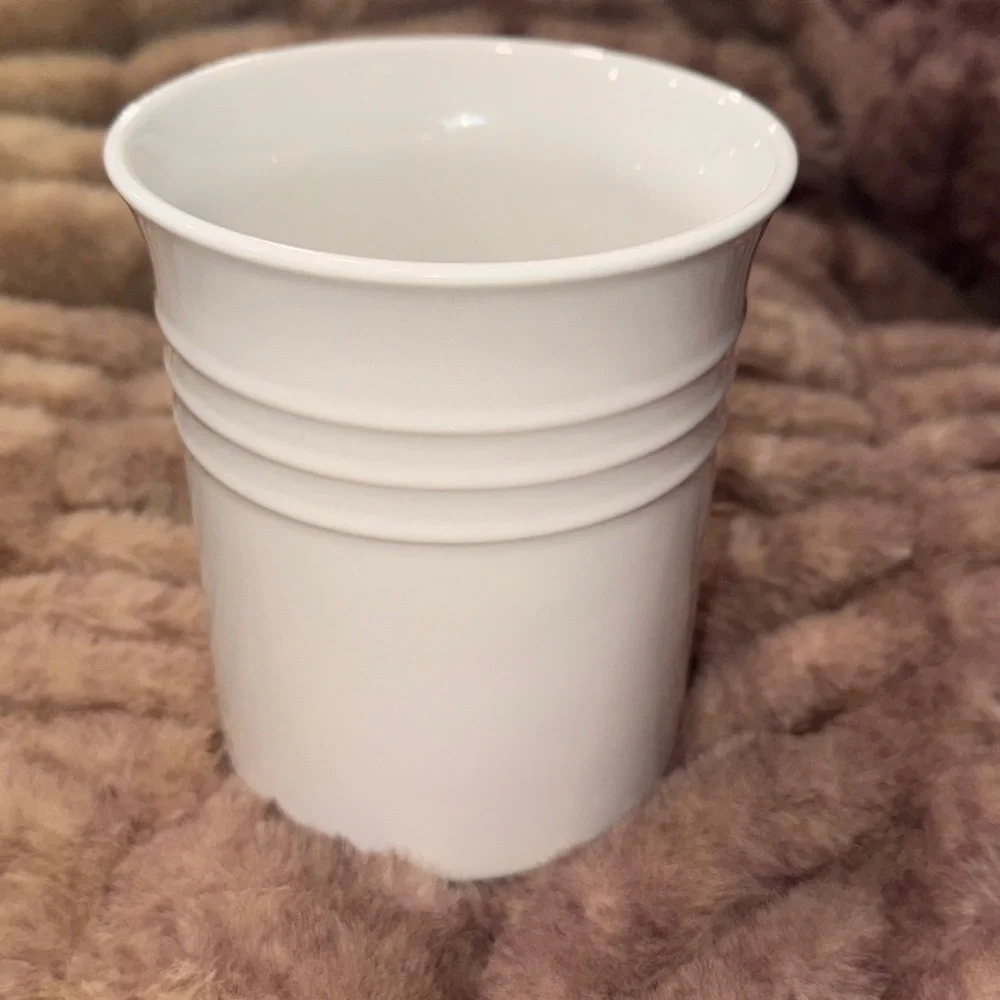 NWT Le Creuset Stoneware Signature Utensil Crock, white, large - 1 liter